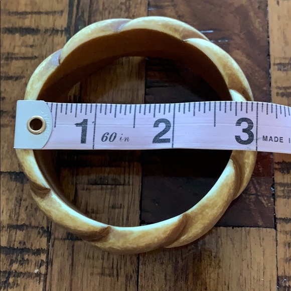 3/$10 Vintage Italian bangle - Picture 5 of 5